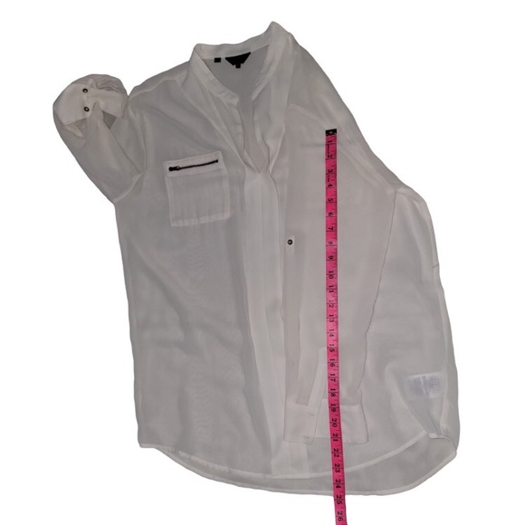 (W) Sheer Blouse From Guess - Picture 5 of 8